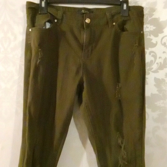 JEAN 9 DISTRESSED JEANS JUNIOR SZ. 15 - Picture 2 of 4